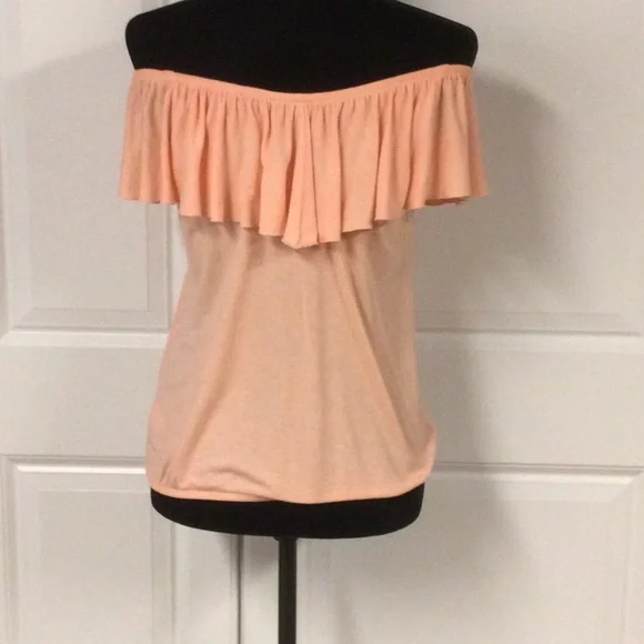 *Last Chance Sale* Express Peach Top - Picture 3 of 5